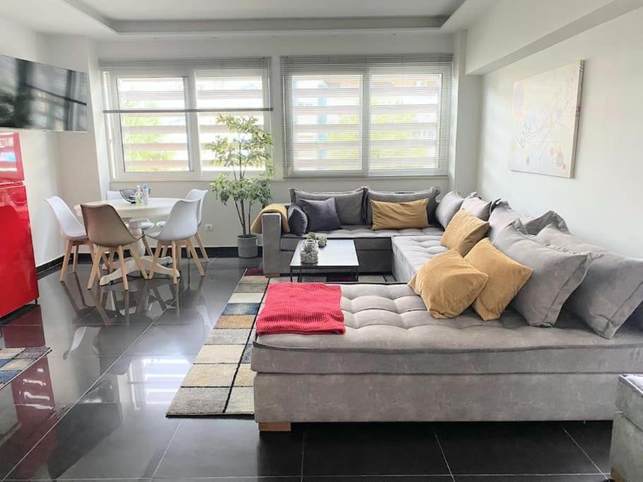 New Amazinglarge Luxury 4Br Suite/1Min Toacropolis Atenas Exterior foto